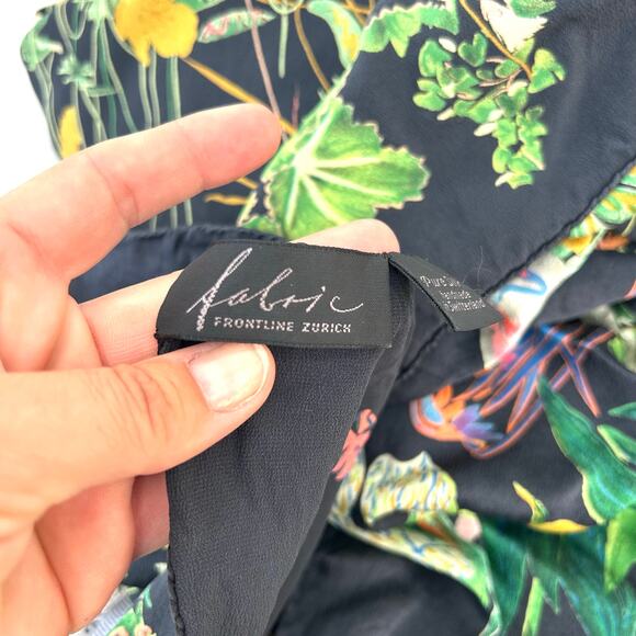 Fabric Frontline Zurich Silk Square Scarf Hermann Stocki 89 Designer Flowers - Picture 3 of 8